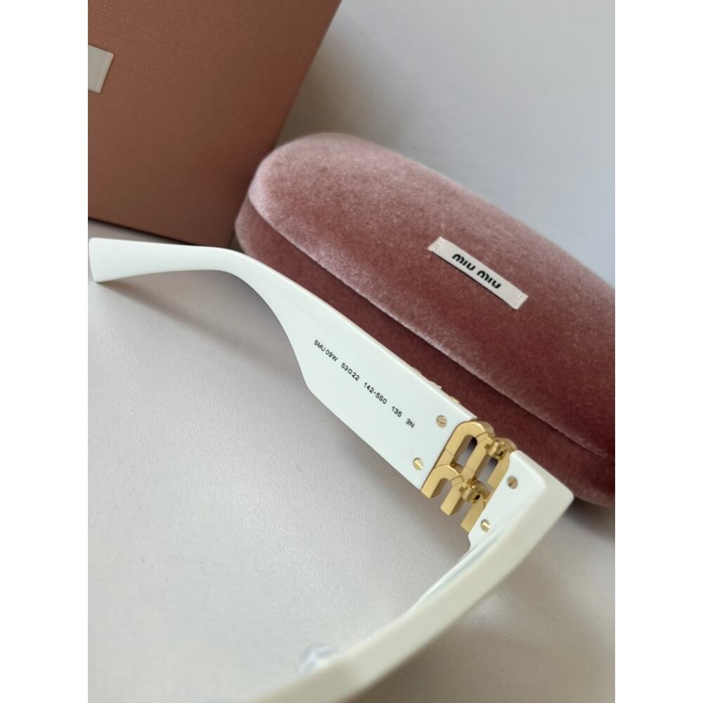 NEW Miu Miu MU09WS White Cat Eye Sunglasses - Picture 8 of 8